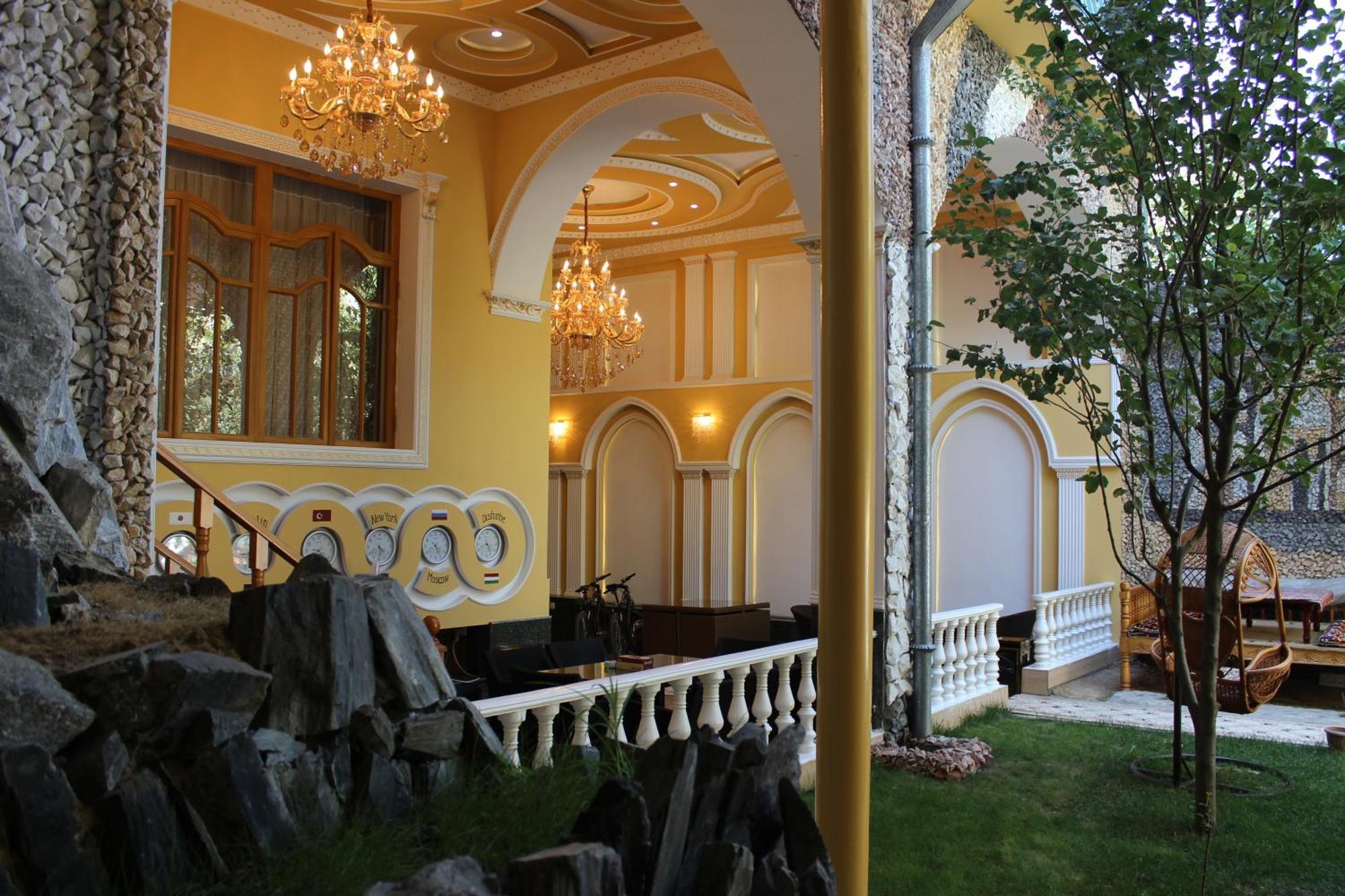 Atlas B&B Hotel Dusjanbe Eksteriør billede